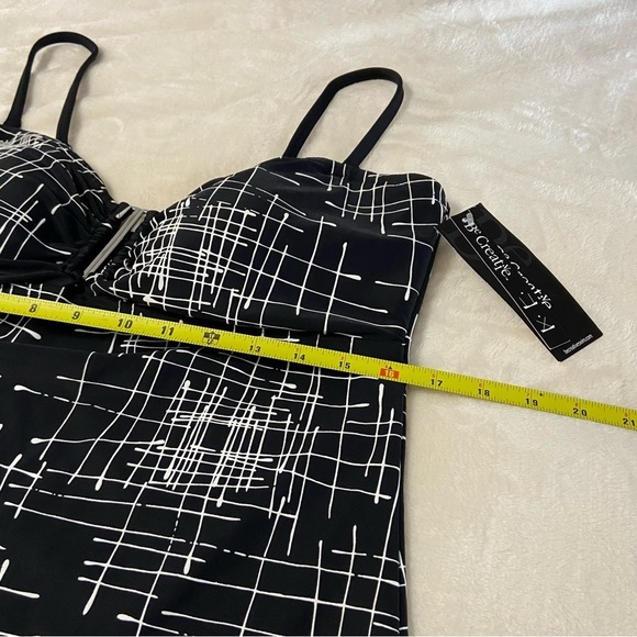 NWT BE CREATIVE / Black & White Tankini Swim Top Size 16 - Picture 9 of 12